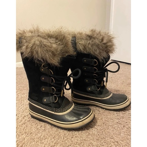 Sorel Boots - Picture 3 of 4